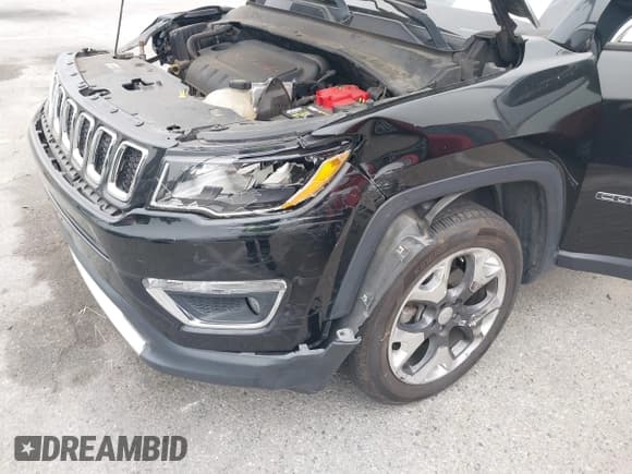 ✅ 2019 Jeep Compass Limited • VIN: 3C4NJDCB4KT594525 • Lot: 42472846. Wystawiony na IAAI z przebiegiem 84 815 mil. Bezpłatny archiwum sprzedaży aukcyjnych z USA i szczegółowy raport historii pojazdu na DreamBid. Zdjęcie 17.