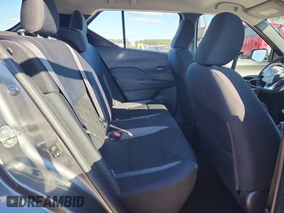 ✅ 2020 Nissan Kicks SV • VIN: 3N1CP5CV4LL481006 • Лот: 89932345. Опубликован ранее на Copart с пробегом 32 214 миль. Бесплатный доступ к архиву аукционных продаж из США и подробный отчёт об истории автомобиля на DreamBid. Изображение 10.