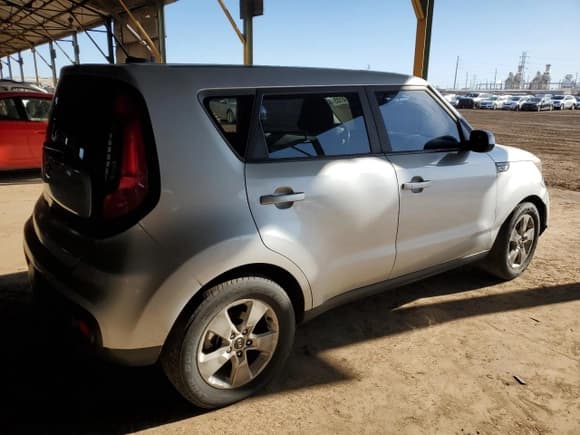 ✅ 2017 Kia Soul • VIN: KNDJN2A29H7482603 • Lot: 49154105. Listed on Copart with 185,512 mi. Free auction sales archive from the USA and detailed vehicle history report at DreamBid. Image 3.