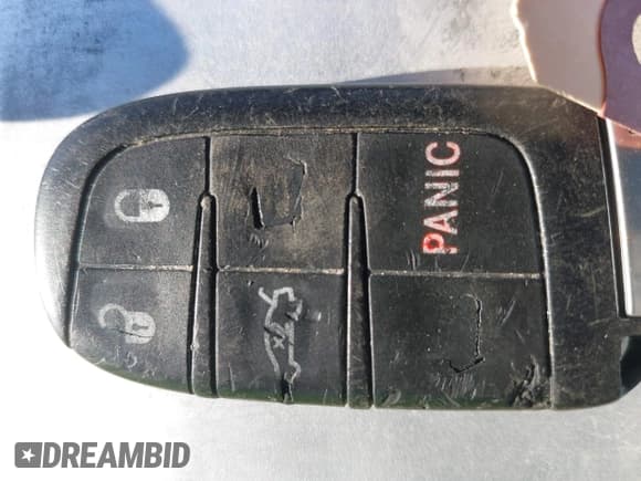 ✅ 2018 Dodge Challenger SXT • VIN: 2C3CDZAG0JH325332 • Lot: 43471227. Wystawiony na IAAI z przebiegiem 112 791 mil. Bezpłatny archiwum sprzedaży aukcyjnych z USA i szczegółowy raport historii pojazdu na DreamBid. Zdjęcie 11.