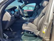 ✅ 2022 BMW X5 M • VIN: 5YMJU0C07N9M57466 • Lot: 64923275. Wystawiony na Copart z przebiegiem 24 300 mil. Bezpłatny archiwum sprzedaży aukcyjnych z USA i szczegółowy raport historii pojazdu na DreamBid. Zdjęcie 7.