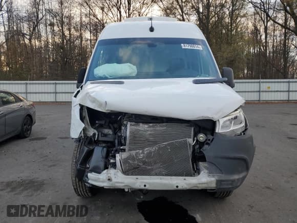 ✅ 2023 Mercedes-Benz Sprinter Cargo • VIN: W1Y4KCHY5PT131601 • Лот: 81798814. Опубликован ранее на Copart с пробегом 10 872 миль. Бесплатный доступ к архиву аукционных продаж из США и подробный отчёт об истории автомобиля на DreamBid. Изображение 5.