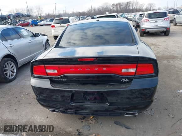 ✅ 2014 Dodge Charger RT • VIN: 2C3CDXCT4EH275099 • Lot: 40977562. Listed on IAAI with 109,889 mi. Free auction sales archive from the USA and detailed vehicle history report at DreamBid. Image 17.
