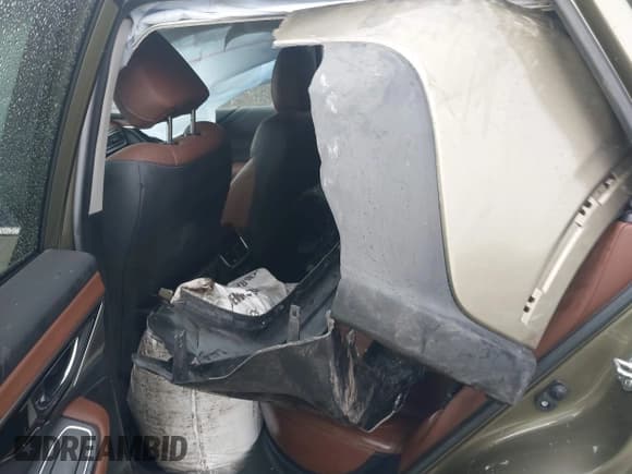 ✅ 2020 Subaru Outback Touring • VIN: 4S4BTAPC9L3267268 • Lot: 41865981. Listed on IAAI with Not provided. Free auction sales archive from the USA and detailed vehicle history report at DreamBid. Image 11.