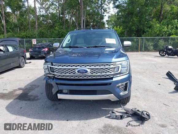 ✅ 2020 Ford Expedition Platinum • VIN: 1FMJU1LT8LEA22514 • Lot: 42366850. Listed on IAAI with 86,995 mi. Free auction sales archive from the USA and detailed vehicle history report at DreamBid. Image 13.
