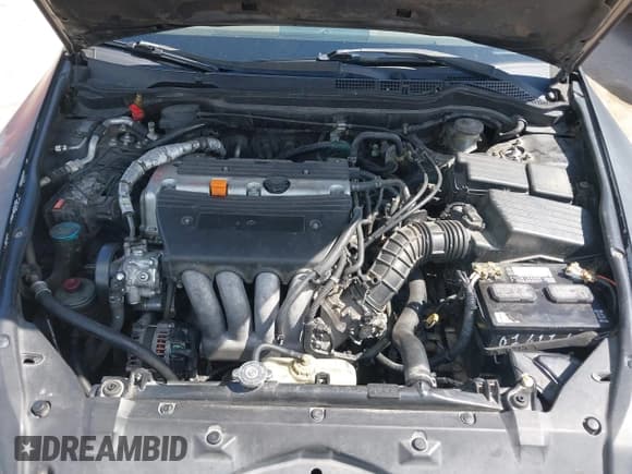 ✅ 2004 Honda Accord EX • VIN: JHMCM56694C028425 • Lot: 43389397. Wystawiony na IAAI z przebiegiem 196 717 mil. Bezpłatny archiwum sprzedaży aukcyjnych z USA i szczegółowy raport historii pojazdu na DreamBid. Zdjęcie 10.