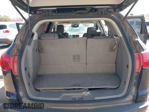 2012 Chevrolet Traverse 2LT с VIN 1GNKRJED2CJ176781, выставлен на аукционе IAAI как лот 43328997 с пробегом 219 188 миль миль и . История ставок и продаж доступна на DreamBid. Изображение 16.