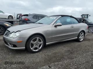 ✅ 2005 Mercedes-Benz CLK 500 • VIN: WDBTK75G35T044178 • Lot: 73940824. Wystawiony na Copart z przebiegiem Nie podano. Bezpłatny archiwum sprzedaży aukcyjnych z USA i szczegółowy raport historii pojazdu na DreamBid. Zdjęcie 1.