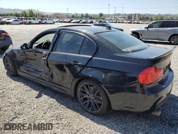 ✅ 2011 BMW 3 Series 328i • VIN: WBAPH5G5XBNM82789 • Lot: 56939915. Listed on Copart with 146,907 mi. Free auction sales archive from the USA and detailed vehicle history report at DreamBid. Image 2.