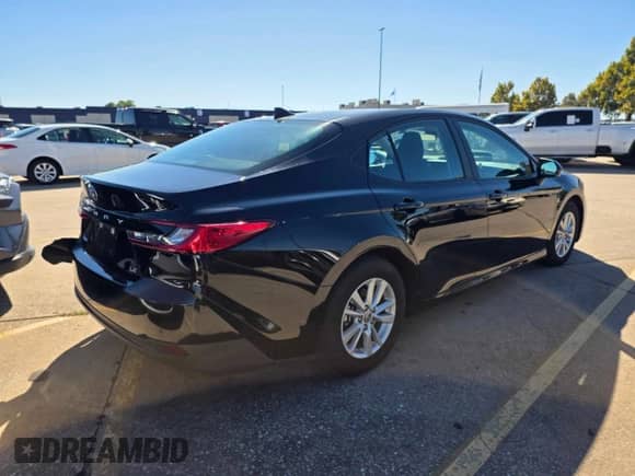 2025 Toyota Camry LE с VIN 4T1DAACK9SU577652, выставлен на аукционе Copart как лот 91080975 с пробегом 26 306 миль миль и Чистый • Clean title. История ставок и продаж доступна на DreamBid. Изображение 4.