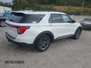 ✅ 2025 Ford Explorer Active • VIN: 1FMUK8DHXSGA70668 • Lot: 43329976. Listed on IAAI with 6,294 mi. Free auction sales archive from the USA and detailed vehicle history report at DreamBid. Image 4.