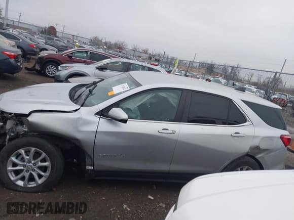 ✅ 2021 Chevrolet Equinox LT • VIN: 3GNAXKEV5MS139210 • Lot: 43728822. Wystawiony na IAAI z przebiegiem 49 843 mil. Bezpłatny archiwum sprzedaży aukcyjnych z USA i szczegółowy raport historii pojazdu na DreamBid. Zdjęcie 15.