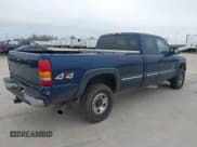 ✅ 2002 Chevrolet Silverado 2500HD • VIN: 1GCHK29U62E106361 • Lot: 39156047. Wystawiony na IAAI z przebiegiem 182 281 mil. Bezpłatny archiwum sprzedaży aukcyjnych z USA i szczegółowy raport historii pojazdu na DreamBid. Zdjęcie 4.
