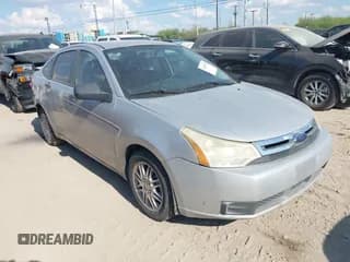 ✅ 2009 Ford Focus SE • VIN: 1FAHP35N89W117412 • Lot: 43410776. Wystawiony na IAAI z przebiegiem 200 572 mil. Bezpłatny archiwum sprzedaży aukcyjnych z USA i szczegółowy raport historii pojazdu na DreamBid. Zdjęcie 1.