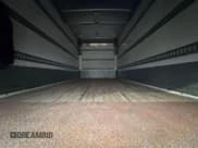 ✅ 2020 Isuzu NRR IBT • VIN: JALE5W169L7301227 • Lot: 65846695. Wystawiony na Copart z przebiegiem 216 393 mil. Bezpłatny archiwum sprzedaży aukcyjnych z USA i szczegółowy raport historii pojazdu na DreamBid. Zdjęcie 6.