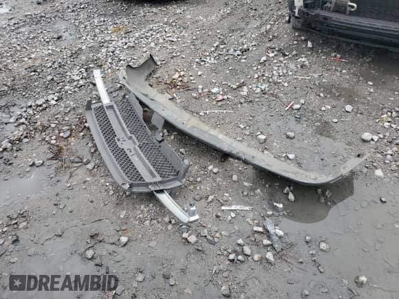 2004 Chevrolet Silverado 1500 LS z VIN 1GCEC14V84Z177549, wystawiony jako Copart lot #55821375 z przebiegiem Nie podano mil oraz Szkoda całkowita • Salvage title. Historia ofert i sprzedaży dostępna na DreamBid. Obrazek 12.