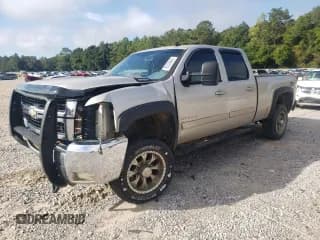 ✅ 2008 Chevrolet Silverado 2500HD LTZ • VIN: 1GCHK236X8F224961 • Lot: 85356695. Wystawiony na Copart z przebiegiem 273 082 mil. Bezpłatny archiwum sprzedaży aukcyjnych z USA i szczegółowy raport historii pojazdu na DreamBid. Zdjęcie 1.