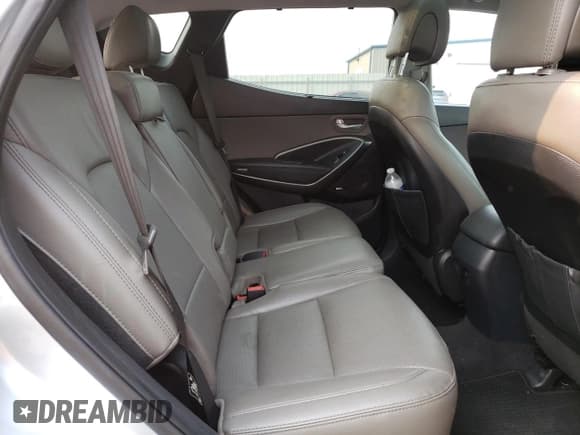 ✅ 2017 Hyundai Santa Fe Ultimate • VIN: 5XYZWDLA9HG469210 • Лот: 54872853. Опубликован ранее на Copart с пробегом 92 200 миль. Бесплатный доступ к архиву аукционных продаж из США и подробный отчёт об истории автомобиля на DreamBid. Изображение 11.