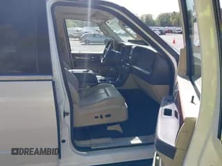 ✅ 2015 Lincoln Navigator • VIN: 5LMJJ3HT0FEJ12819 • Lot: 43357495. Wystawiony na IAAI z przebiegiem 87 555 mil. Bezpłatny archiwum sprzedaży aukcyjnych z USA i szczegółowy raport historii pojazdu na DreamBid. Zdjęcie 5.