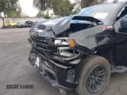 ✅ 2021 Chevrolet Silverado 1500 RST • VIN: 1GCUYEET8MZ311526 • Lot: 42367715. Wystawiony na IAAI z przebiegiem 65 638 mil. Bezpłatny archiwum sprzedaży aukcyjnych z USA i szczegółowy raport historii pojazdu na DreamBid. Zdjęcie 6.