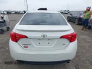 ✅ 2018 Toyota Corolla SE • VIN: 5YFBURHE2JP759564 • Лот: 43157618. Опубликован ранее на IAAI с пробегом 98 693 миль. Бесплатный доступ к архиву аукционных продаж из США и подробный отчёт об истории автомобиля на DreamBid. Изображение 17.