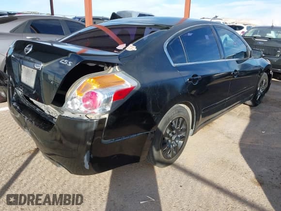 ✅ 2010 Nissan Altima SL • VIN: 1N4AL2AP3AN511926 • Lot: 43699709. Listed on IAAI with 256,145 mi. Free auction sales archive from the USA and detailed vehicle history report at DreamBid. Image 4.