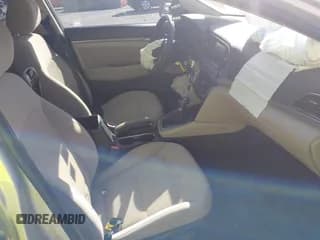 ✅ 2017 Hyundai Elantra SE • VIN: 5NPD84LF4HH071170 • Лот: 43490729. Опубликован ранее на IAAI с пробегом 94 428 миль. Бесплатный доступ к архиву аукционных продаж из США и подробный отчёт об истории автомобиля на DreamBid. Изображение 5.