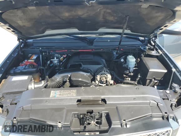 ✅ 2008 Chevrolet Suburban LTZ • VIN: 3GNFK16378G195878 • Lot: 70465004. Wystawiony na Copart z przebiegiem 270 379 mil. Bezpłatny archiwum sprzedaży aukcyjnych z USA i szczegółowy raport historii pojazdu na DreamBid. Zdjęcie 12.