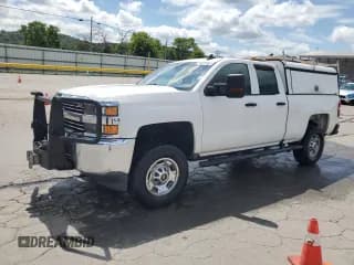 ✅ 2018 Chevrolet Silverado 2500HD Work Truck • VIN: 1GC2KUEG5JZ159898 • Лот: 66037865. Опубликован ранее на Copart с пробегом 208 499 миль. Бесплатный доступ к архиву аукционных продаж из США и подробный отчёт об истории автомобиля на DreamBid. Изображение 1.