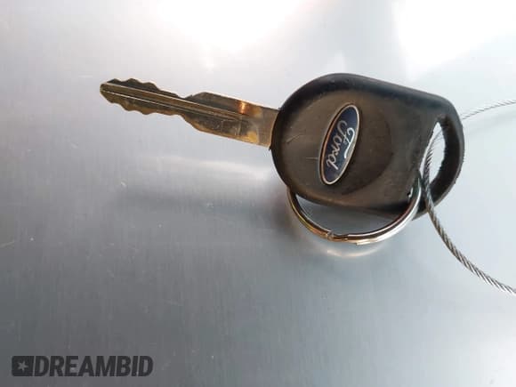 ✅ 2003 Ford Ranger XL • VIN: 1FTYR14V83PB01948 • Lot: 43290091. Wystawiony na IAAI z przebiegiem 235 398 mil. Bezpłatny archiwum sprzedaży aukcyjnych z USA i szczegółowy raport historii pojazdu na DreamBid. Zdjęcie 11.