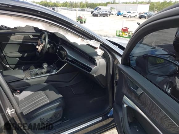 ✅ 2024 Audi A6 Premium Plus • VIN: WAUE3BF25RN024745 • Лот: 43359891. Опубликован ранее на IAAI с пробегом 22 996 миль. Бесплатный доступ к архиву аукционных продаж из США и подробный отчёт об истории автомобиля на DreamBid. Изображение 5.