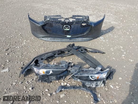 ✅ 2019 Mazda 3 Preferred • VIN: JM1BPAMM3K1138538 • Lot: 43418441. Listed on IAAI with 97,960 mi. Free auction sales archive from the USA and detailed vehicle history report at DreamBid. Image 12.