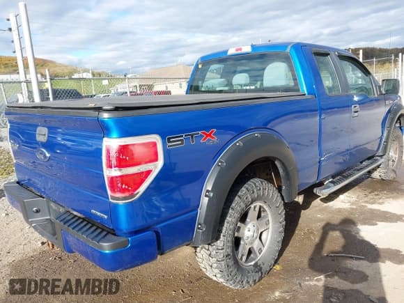 ✅ 2013 Ford F-150 XLT • VIN: 1FTFX1EF2DFD70202 • Лот: 43407018. Опубликован ранее на IAAI с пробегом 212 423 миль. Бесплатный доступ к архиву аукционных продаж из США и подробный отчёт об истории автомобиля на DreamBid. Изображение 4.