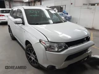 ✅ 2014 Mitsubishi Outlander GT • VIN: JA4JZ4AX5EZ005169 • Lot: 43640797. Wystawiony na IAAI z przebiegiem 126 576 mil. Bezpłatny archiwum sprzedaży aukcyjnych z USA i szczegółowy raport historii pojazdu na DreamBid. Zdjęcie 1.
