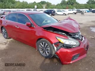 ✅ 2016 Nissan Altima S • VIN: 1N4AL3AP8GC272190 • Lot: 43269722. Wystawiony na IAAI z przebiegiem 95 096 mil. Bezpłatny archiwum sprzedaży aukcyjnych z USA i szczegółowy raport historii pojazdu na DreamBid. Zdjęcie 1.