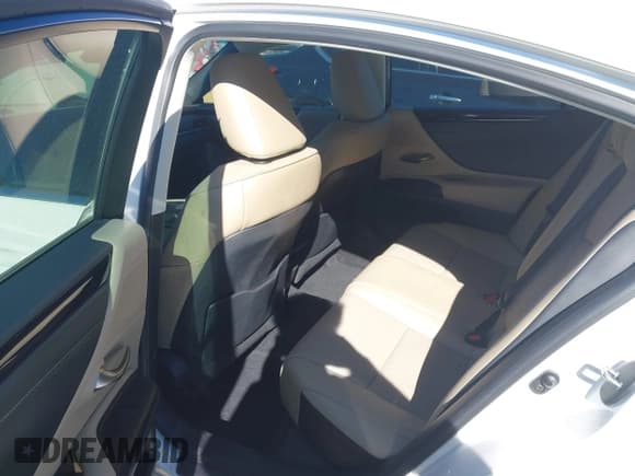 ✅ 2020 Lexus ES 350 • VIN: 58ADZ1B17LU078893 • Lot: 43446489. Wystawiony na IAAI z przebiegiem 52 310 mil. Bezpłatny archiwum sprzedaży aukcyjnych z USA i szczegółowy raport historii pojazdu na DreamBid. Zdjęcie 8.