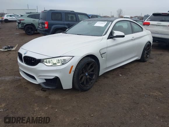 ✅ 2015 BMW M4 • VIN: WBS3R9C58FK332241 • Лот: 43695027. Опубликован ранее на IAAI с пробегом 73 797 миль. Бесплатный доступ к архиву аукционных продаж из США и подробный отчёт об истории автомобиля на DreamBid. Изображение 19.