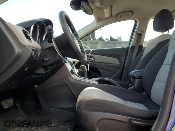 ✅ 2013 Chevrolet Cruze LS • VIN: 1G1PA5SH1D7255189 • Lot: 84983025. Listed on Copart with 130,905 mi. Free auction sales archive from the USA and detailed vehicle history report at DreamBid. Image 7.