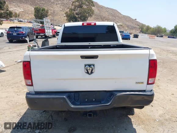 ✅ 2019 Ram 1500 Tradesman • VIN: 1C6RR6FG2KS719656 • Lot: 42737371. Listed on IAAI with 131,256 mi. Free auction sales archive from the USA and detailed vehicle history report at DreamBid. Image 16.