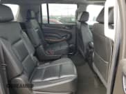 ✅ 2017 Chevrolet Suburban Premier • VIN: 1GNSKJKC6HR200458 • Lot: 46552664. Wystawiony na Copart z przebiegiem 120 747 mil. Bezpłatny archiwum sprzedaży aukcyjnych z USA i szczegółowy raport historii pojazdu na DreamBid. Zdjęcie 11.