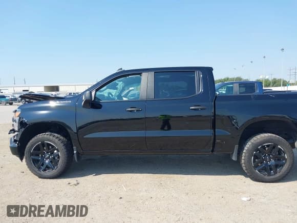 ✅ 2025 Chevrolet Silverado 1500 Custom • VIN: 1GCPABEK4SZ209077 • Lot: 43354399. Listed on IAAI with 34,332 mi. Free auction sales archive from the USA and detailed vehicle history report at DreamBid. Image 14.