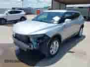 2021 Chevrolet Blazer LT z VIN 3GNKBCR47MS577835, wystawiony jako IAAI lot #42222310 z przebiegiem 26 030 mil mil oraz . Historia ofert i sprzedaży dostępna na DreamBid. Obrazek 2.