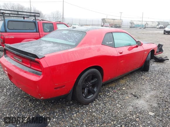 ✅ 2012 Dodge Challenger R/T Plus • VIN: 2C3CDYBT8CH198807 • Lot: 41211476. Wystawiony na IAAI z przebiegiem 212 278 mil. Bezpłatny archiwum sprzedaży aukcyjnych z USA i szczegółowy raport historii pojazdu na DreamBid. Zdjęcie 4.