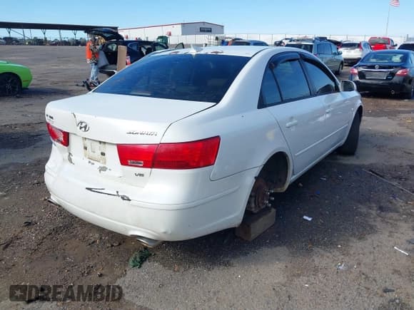 ✅ 2009 Hyundai Sonata GLS • VIN: 5NPET46F09H470450 • Лот: 41310835. Опубликован ранее на IAAI с пробегом 181 944 миль. Бесплатный доступ к архиву аукционных продаж из США и подробный отчёт об истории автомобиля на DreamBid. Изображение 4.