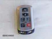 ✅ 2019 Toyota Sienna XLE • VIN: 5TDDZ3DC0KS223202 • Lot: 42344665. Listed on IAAI with 214,280 mi. Free auction sales archive from the USA and detailed vehicle history report at DreamBid. Image 11.