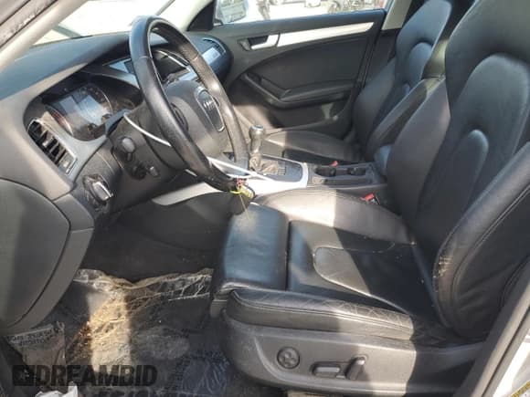 ✅ 2012 Audi A4 Premium Plus • VIN: WAUHFAFL0CN005387 • Лот: 82123345. Опубликован ранее на Copart с пробегом 135 518 миль. Бесплатный доступ к архиву аукционных продаж из США и подробный отчёт об истории автомобиля на DreamBid. Изображение 7.