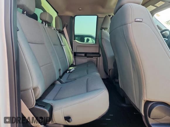 ✅ 2019 Ford F-250 XL • VIN: 1FT7X2A60KEE91426 • Lot: 80980575. Listed on Copart with 80,105 mi. Free auction sales archive from the USA and detailed vehicle history report at DreamBid. Image 11.