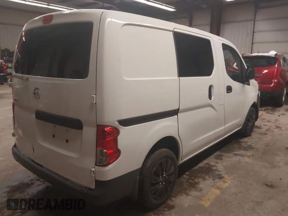 ✅ 2018 Nissan NV200 S • VIN: 3N6CM0KN9JK705008 • Lot: 41482004. Listed on IAAI with 69,232 mi. Free auction sales archive from the USA and detailed vehicle history report at DreamBid. Image 4.