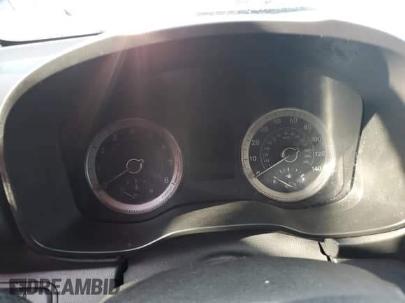 2021 Hyundai Venue SE z VIN KMHRB8A33MU073561, wystawiony jako Copart lot #73851384 z przebiegiem 26 970 mil mil oraz Nie do naprawy • Non repairable. Historia ofert i sprzedaży dostępna na DreamBid. Obrazek 9.