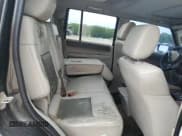 ✅ 2006 Jeep Commander Limited • VIN: 1J8HG58256C228366 • Lot: 52865005. Wystawiony na Copart z przebiegiem Nie podano. Bezpłatny archiwum sprzedaży aukcyjnych z USA i szczegółowy raport historii pojazdu na DreamBid. Zdjęcie 11.